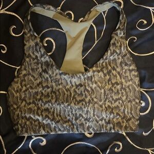 Old navy Active Olive Animal-Print Racerback Sports Bra